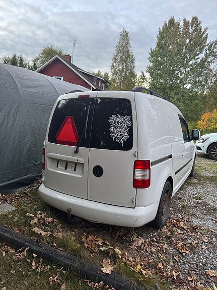Volkswagen Caddy 8 of 8
