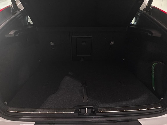 Volvo C40 13 of 14