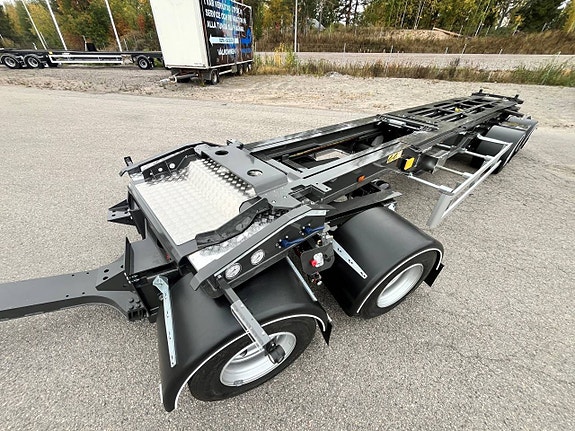 Parator Lastväxlarvagn med tipp 38 ton, typ LT18-20 2 of 5