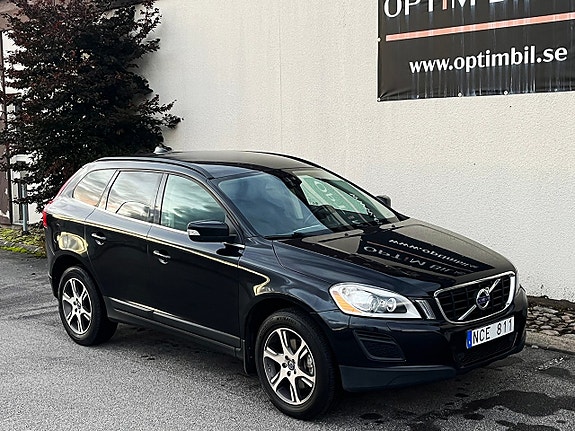 Volvo XC60 6 of 17