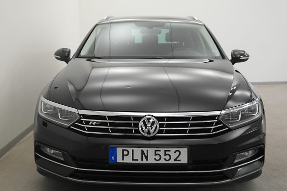 Volkswagen Passat 7 of 21