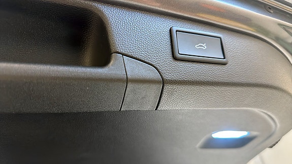 Volkswagen Passat 14 of 22