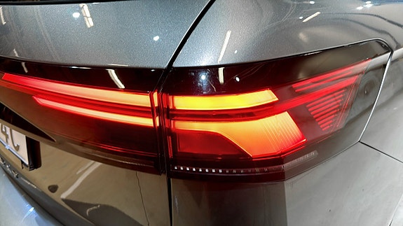 Volkswagen Passat 15 of 22