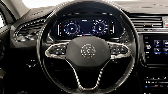 Volkswagen Tiguan Allspace 22 of 24