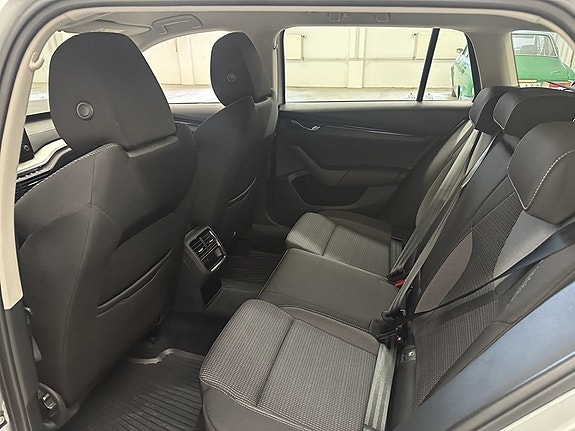 Skoda Octavia 11 of 20