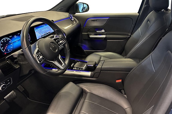Mercedes-Benz GLA200 9 of 23