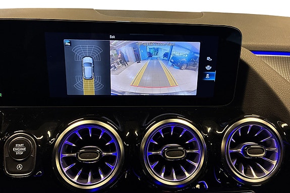 Mercedes-Benz GLA200 19 of 23