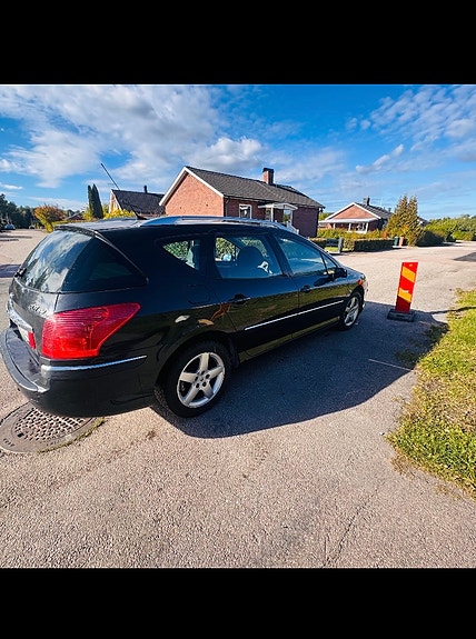 Peugeot 407 2 of 6