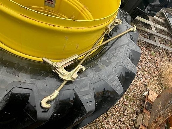 Dubbelmontage 650/65R38 3 of 3