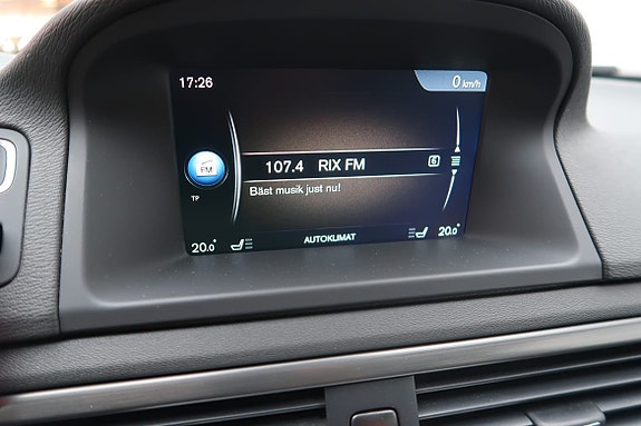Volvo XC70 12 of 15