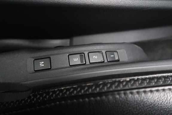 Volvo XC70 13 of 15