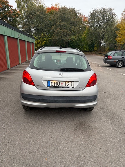 Peugeot 207 4 of 5