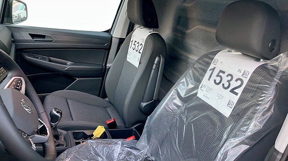 Volkswagen Caddy 8 of 12