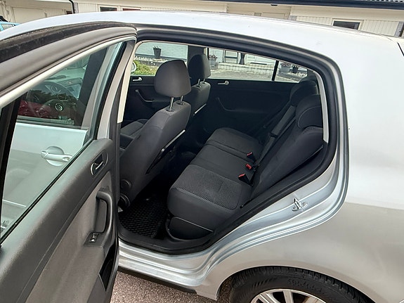 Volkswagen Golf Plus 10 of 13