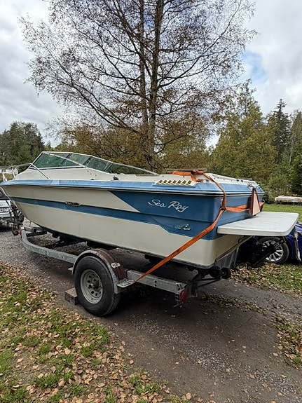 Sea Ray 8 of 10