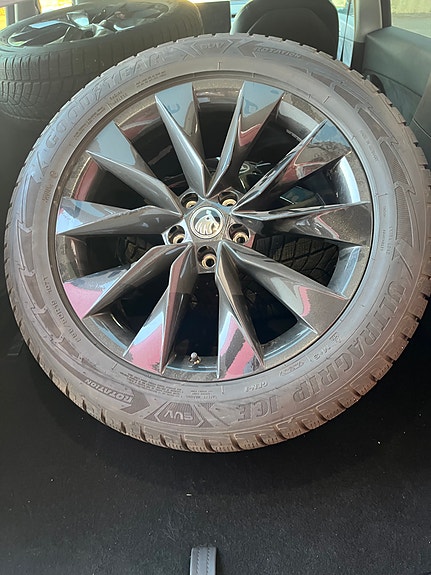 19” Friktionsdäck vinterdäck: Skoda Enyaq