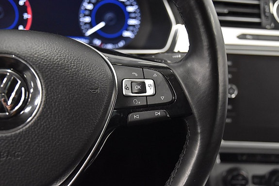 Volkswagen Passat 11 of 20