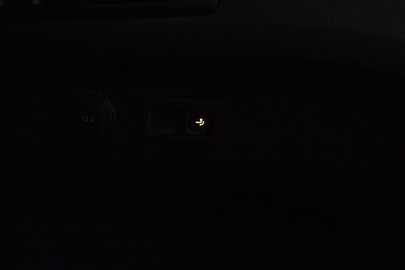 Volkswagen Passat 18 of 20