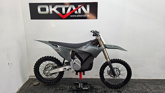 Stark Varg MX 1.0 2 of 6