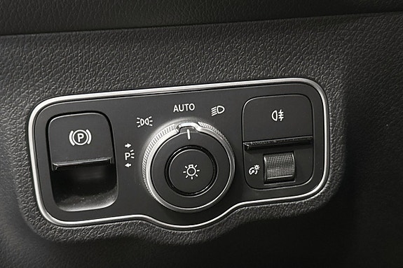 Mercedes-Benz EQB300 11 of 20