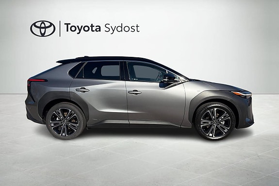 Toyota bZ4X 17 of 21