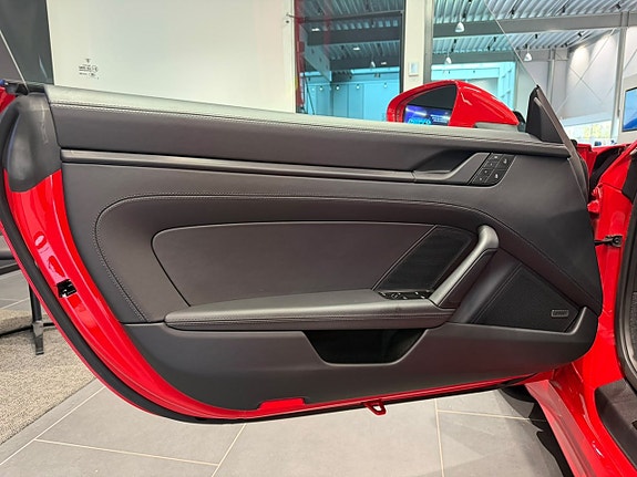 Porsche 911 9 of 23