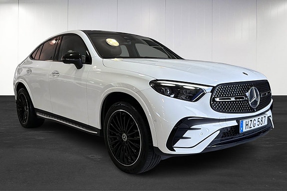 Mercedes-Benz GLC300 e 2 of 11