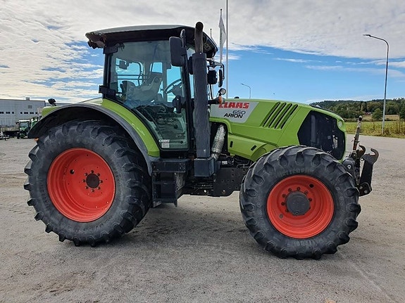 CLAAS Arion 650 2 of 7