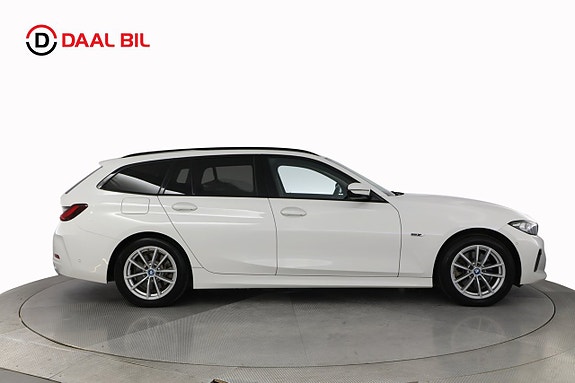 BMW 330e 5 of 29