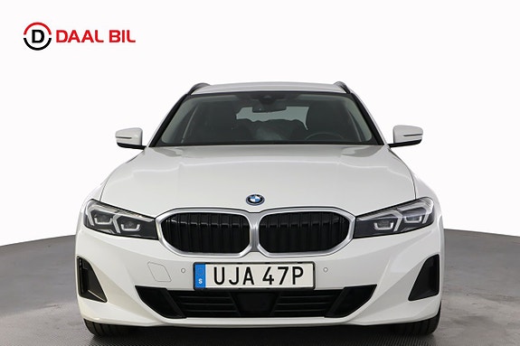 BMW 330e 2 of 29