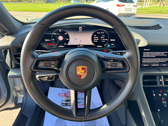 Porsche Taycan 4S 11 of 19
