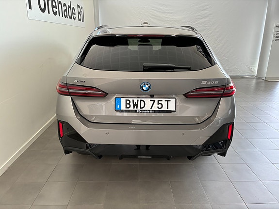 BMW 530e 13 of 16
