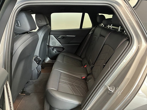 BMW 530e 12 of 16