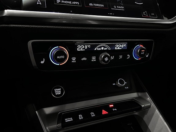 Audi Q3 13 of 14