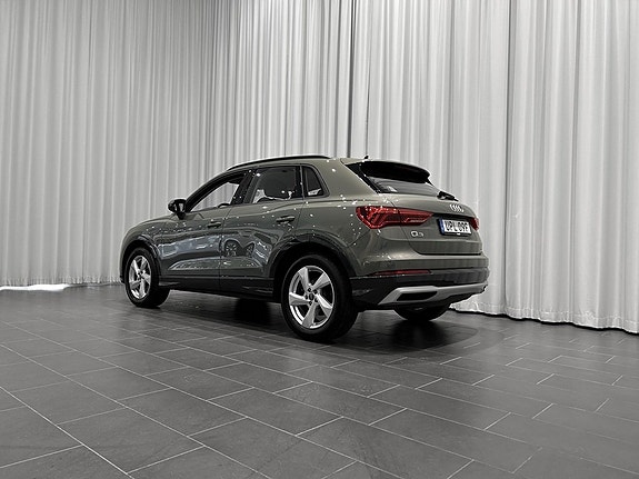 Audi Q3 3 of 14