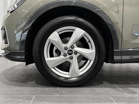 Audi Q3 5 of 14