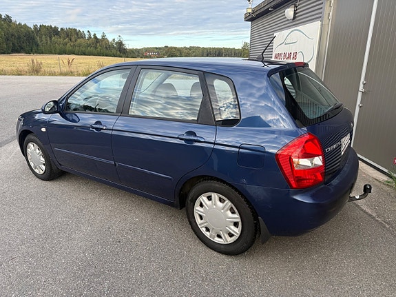 Kia Cerato 2 of 7