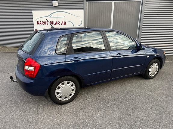 Kia Cerato 4 of 7