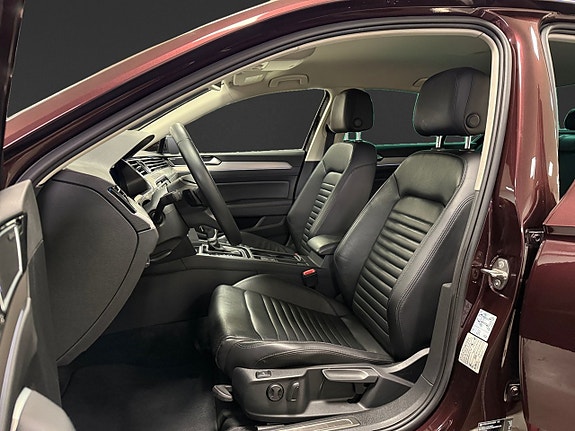 Volkswagen Passat 8 of 18