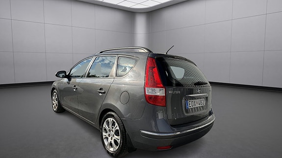 Hyundai i30 8 of 17