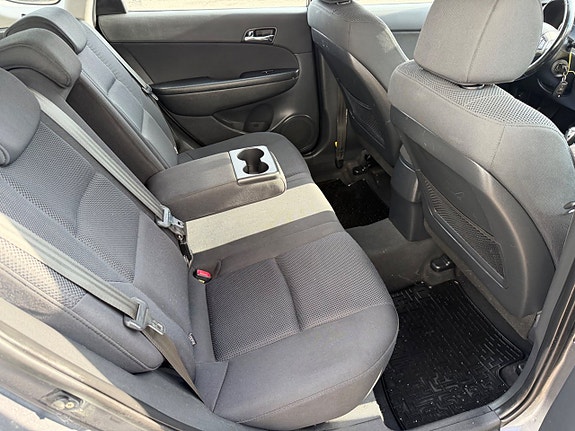 Hyundai i30 15 of 17