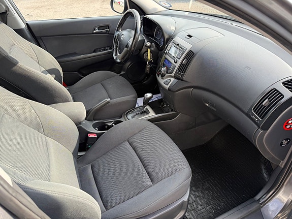 Hyundai i30 13 of 17