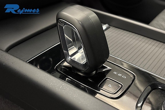Volvo V60 Cross Country 17 of 24