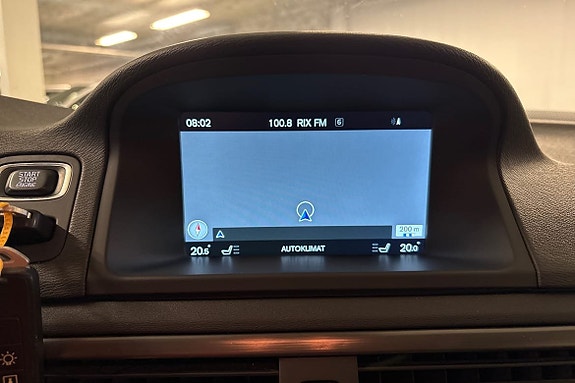 Volvo XC70 15 of 21