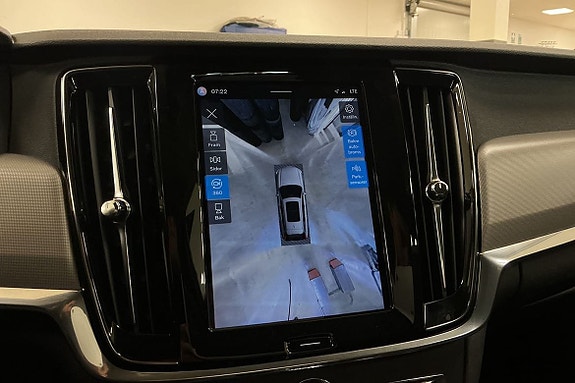 Volvo V90 23 of 30