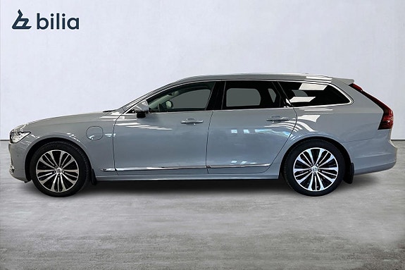 Volvo V90 2 of 29