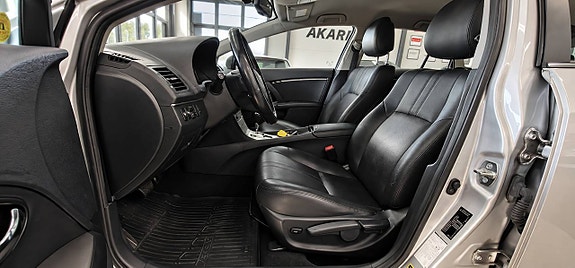 Toyota Avensis 11 of 20