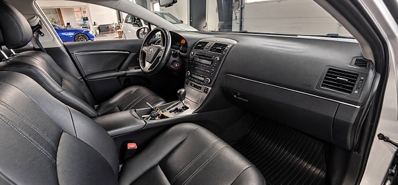 Toyota Avensis 17 of 20