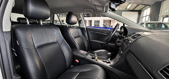 Toyota Avensis 16 of 20