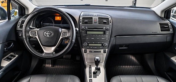 Toyota Avensis 9 of 20